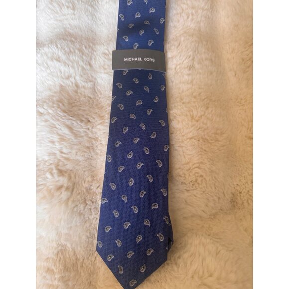 Michael Kors Blue Paisley Mens Silk Tie - Elegant Design - Picture 1 of 5